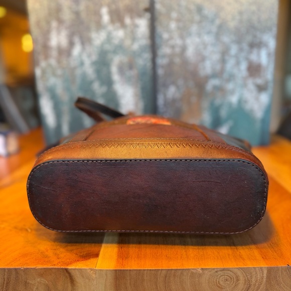 Vintage Artisanal Inca Sun Leather Tote Bag Made in Bolivia - Picture 11 of 15